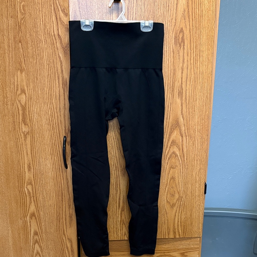 Black High-Waist Leggings